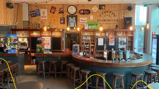 Interieur van de cafetaria De Koornmolen